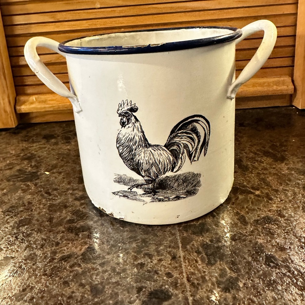 Enamel Rooster Pot